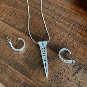 Necklace and earrings set